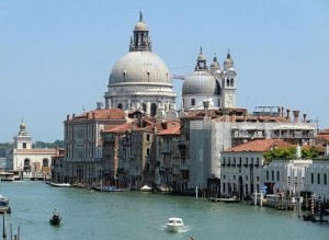 「大運河」の舞台になった水の都ベネチア