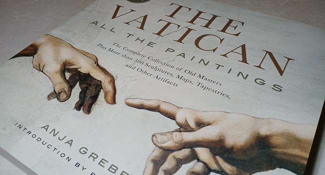 『The VATICAN －All the Paintings－』（ヴァチカン美術館の画集）