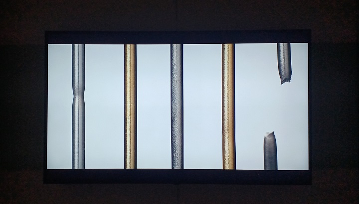 「鋼の屈曲試験、鋼 / 真鍮の引張試験」（2017年）笹本晃