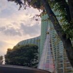 ”国立新美術館”自体が芸術!?