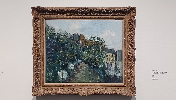 「モンマルトルのサン＝ピエール広場」（1908年頃）モーリス・ユトリロ　※「モーリス・ユトリロ」展より