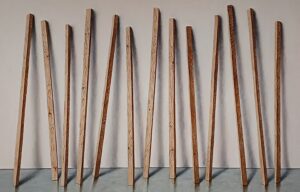 「ゲバ棒、杖、もの派の現象学、または男性性のロールモデルについてのペインティング」（2024年）佐々木健