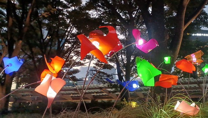 「Take a walk through the meadow with me」シャオ・シュアン・タン&メーガン・タン ※六本木アートナイト2025より