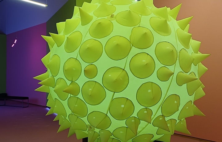 「THORNITURE」(2025年)FAMEME ※「日常のコレオ」展より