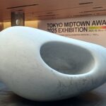 東京ミッドタウンにある安田侃の彫刻「意心帰」