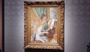 「ピアノを弾く少女たち」（1892年）ピエール＝オーギュスト・ルノワール