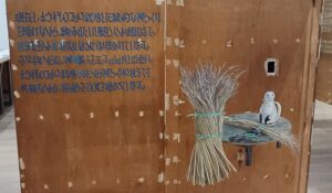 「Kosyauの壁を移築する」アメフラシ　※森美術館で開催の「六本木クロッシング2025展」の展示風景より