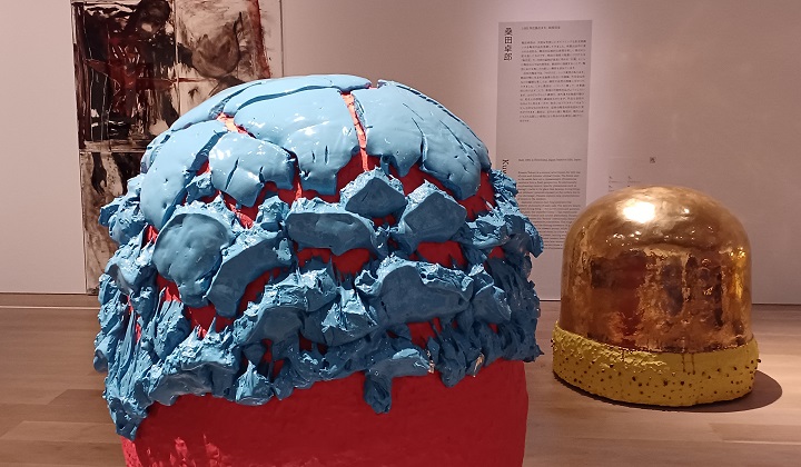 「無題」（2015年）桑田卓郎　※森美術館で開催の「六本木クロッシング2025展」の展示風景より