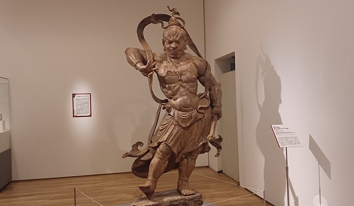 「縮尺模刻・東大寺南大門仁王像」（2005年）岡田靖　※藝大美術館で開催の「藝大式 美術の ”ミカタ”」より